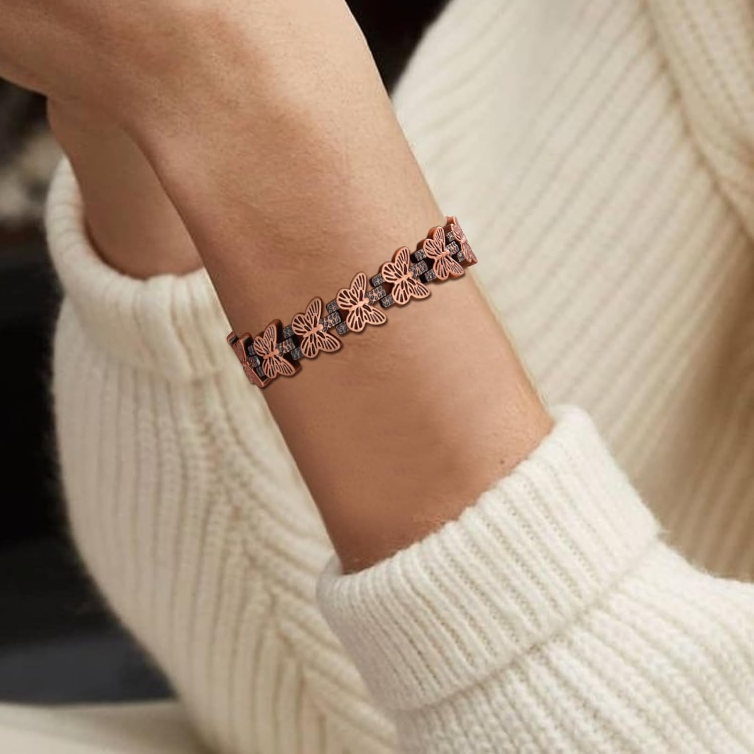 سوار نحاسي مغناطيسي فاخر من GM - مراجعة Health Wellness Gifts Women وسعره